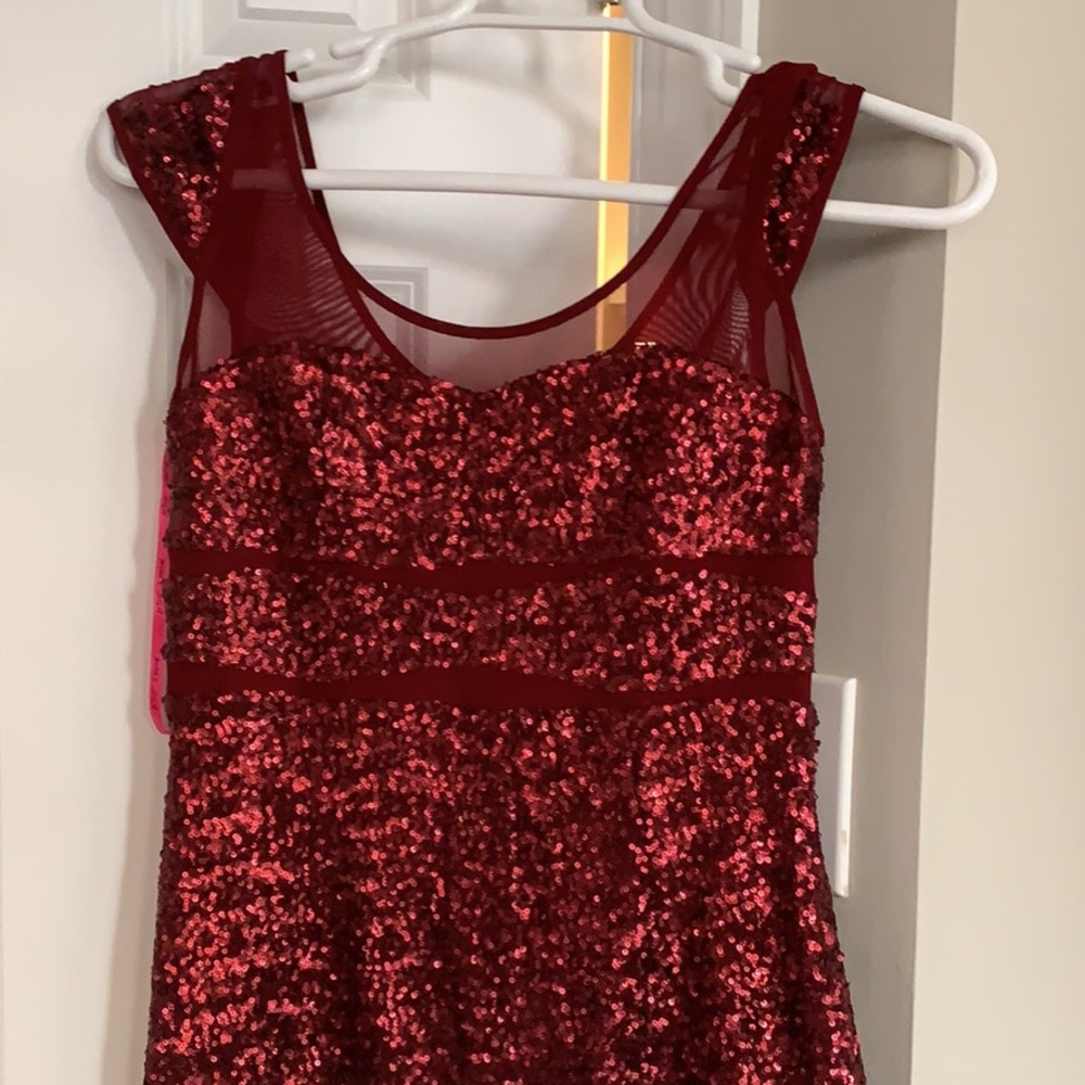 Betsey Johnson Red Mesh Sequin Size 8